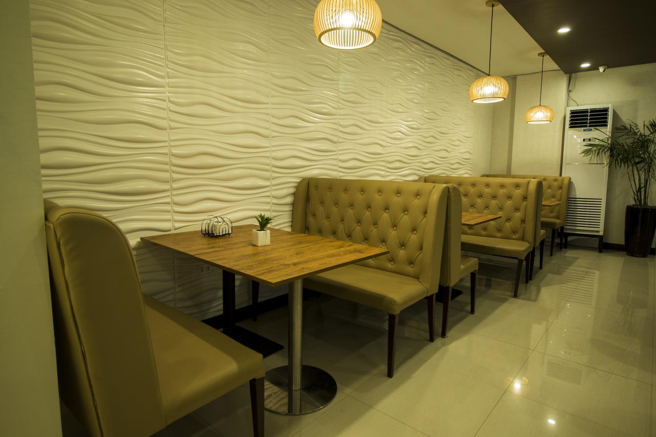 Baypark Hotel Calbayog Exterior photo
