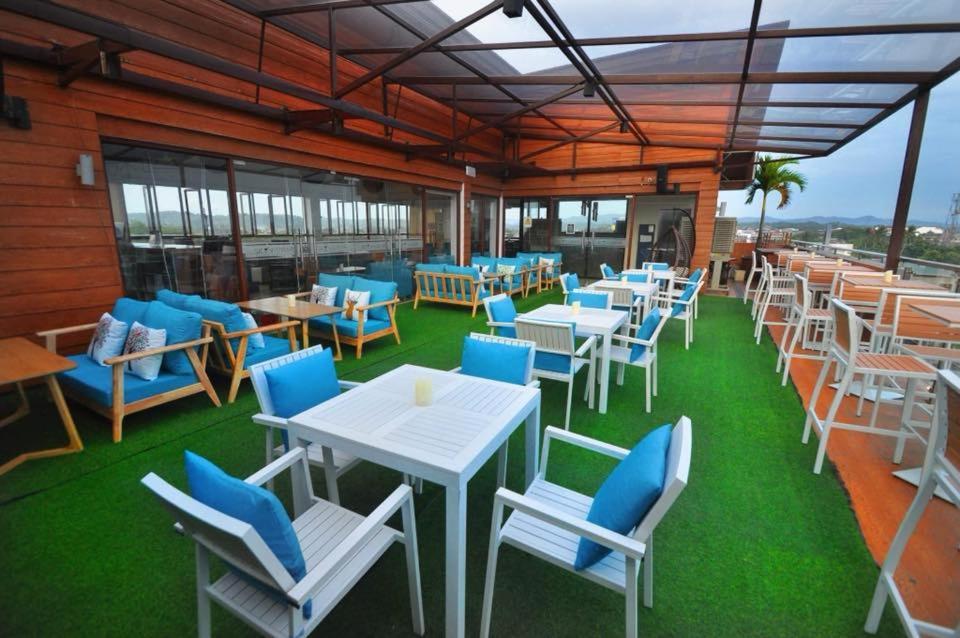 Baypark Hotel Calbayog Exterior photo